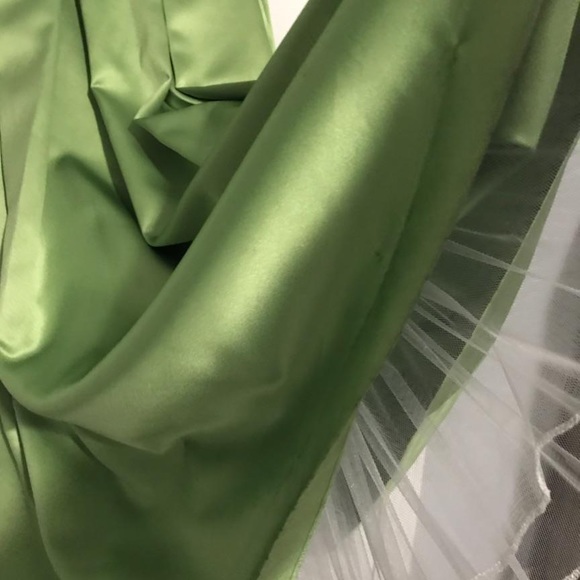 Girls formal dress - Picture 4 of 4